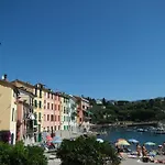 Acquamarina Riviera By Portofinovacanze